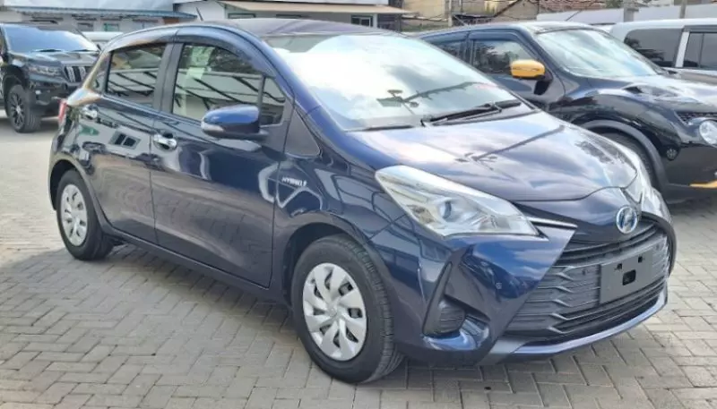 Toyota vitz hybrid   - 2018