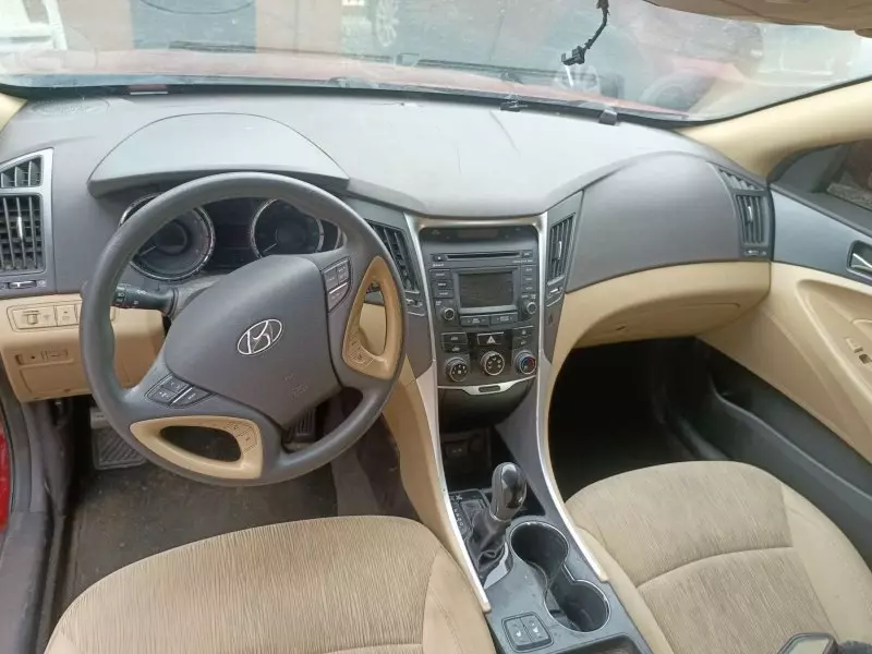 Hyundai Sonata   - 2014