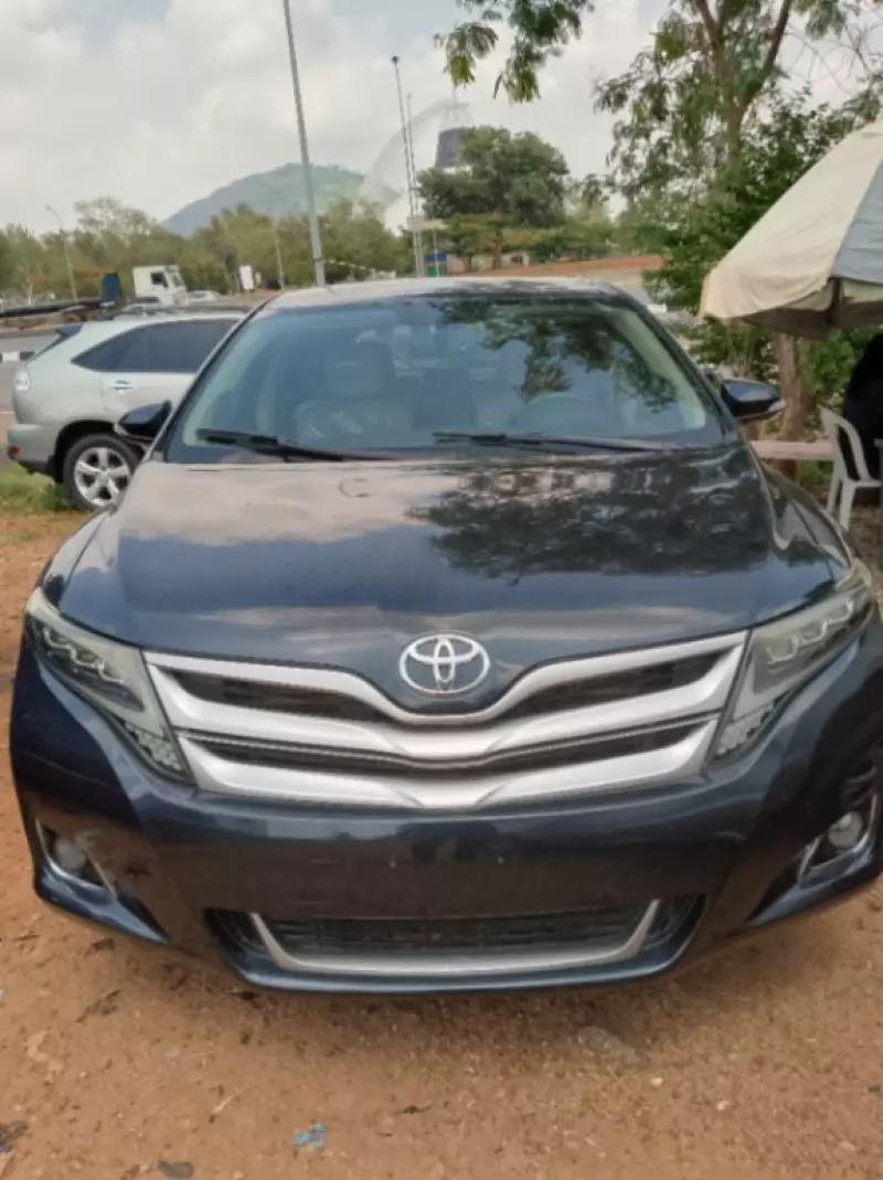 Toyota Venza   - 2014