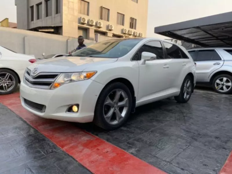 Toyota Venza   - 2014