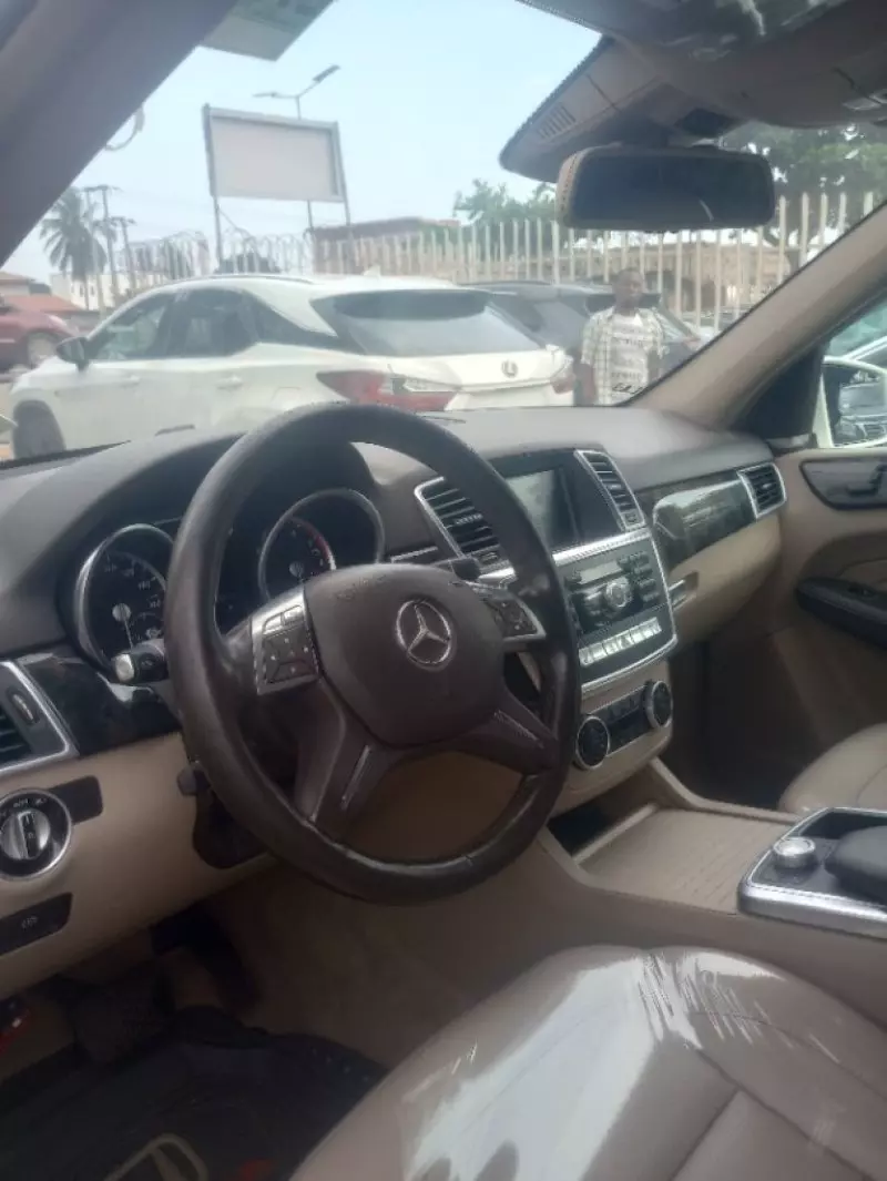 Mercedes-Benz ML 350   - 2013