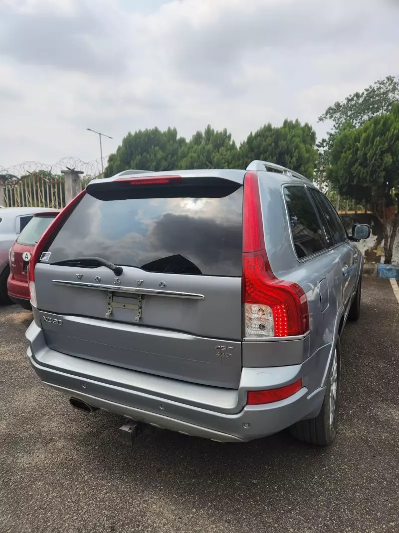 Volvo XC90   - 2014