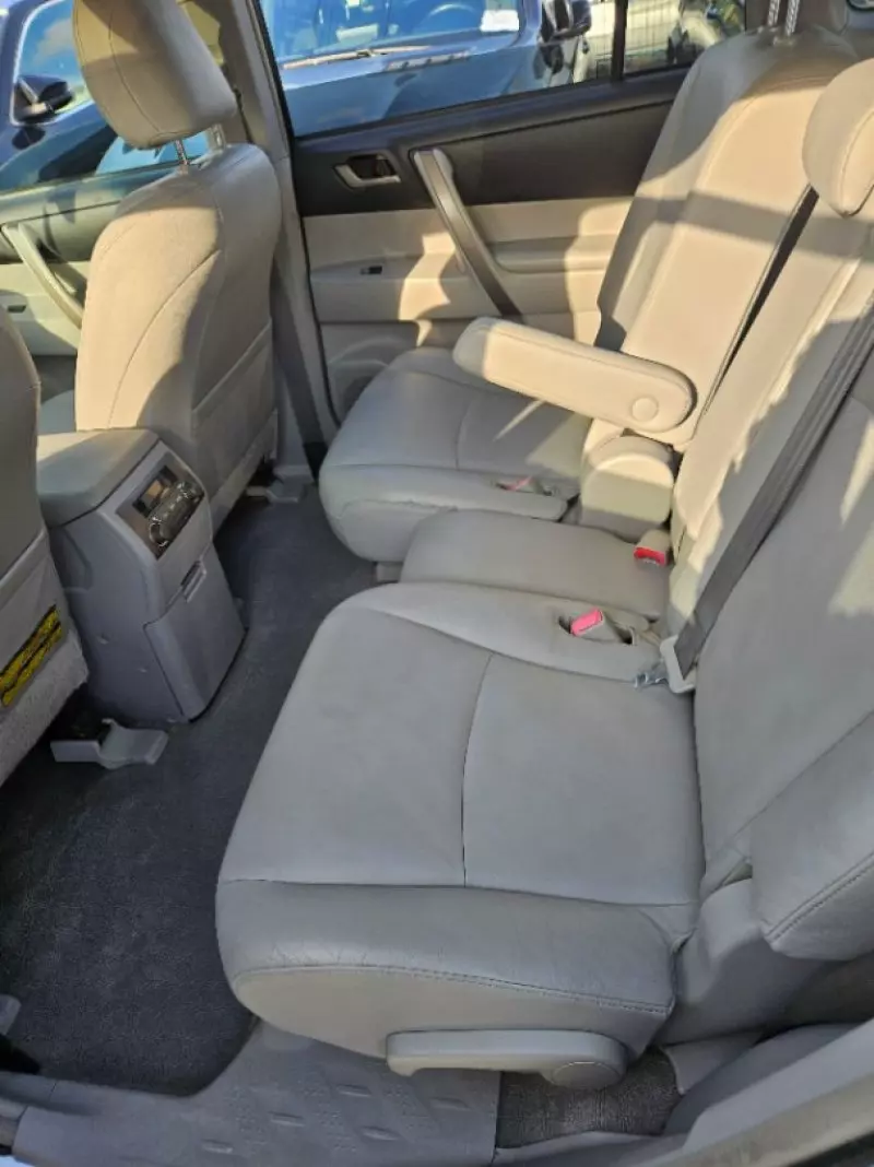 Toyota Highlander   - 2008