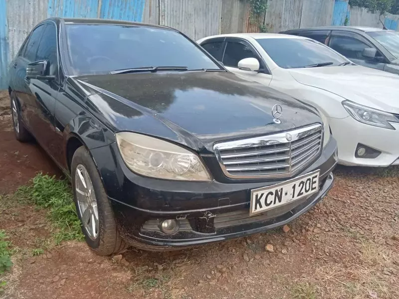 Mercedes-Benz C 200   - 2009