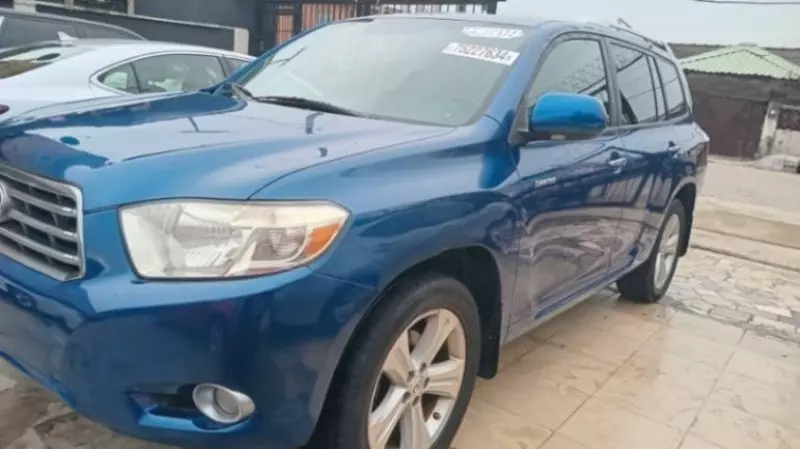 Toyota Highlander   - 2009