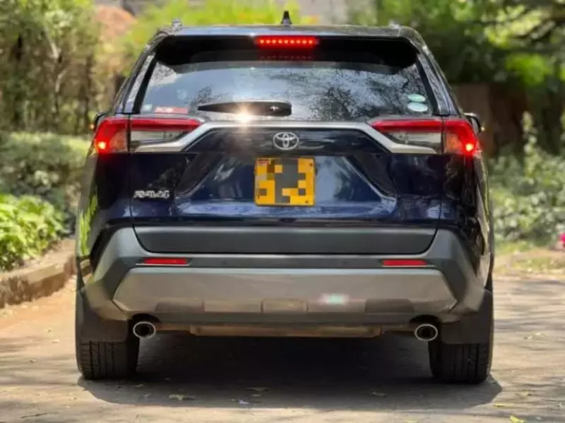 Toyota RAV 4   -