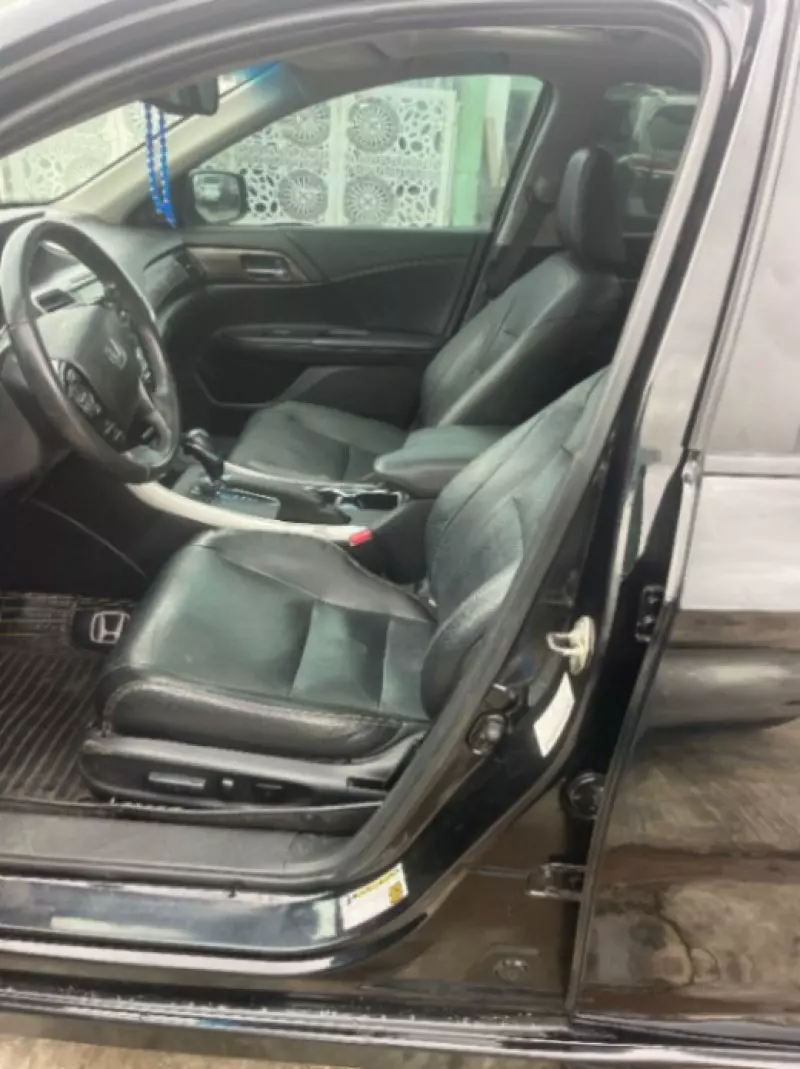 Honda Accord   - 2017