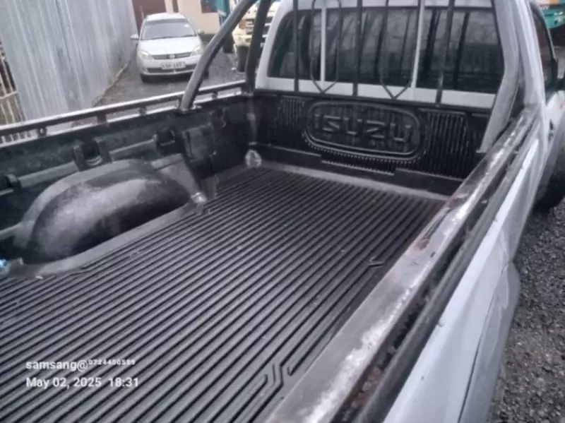 Isuzu D-Max   - 2009