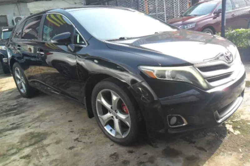Toyota Venza   - 2013