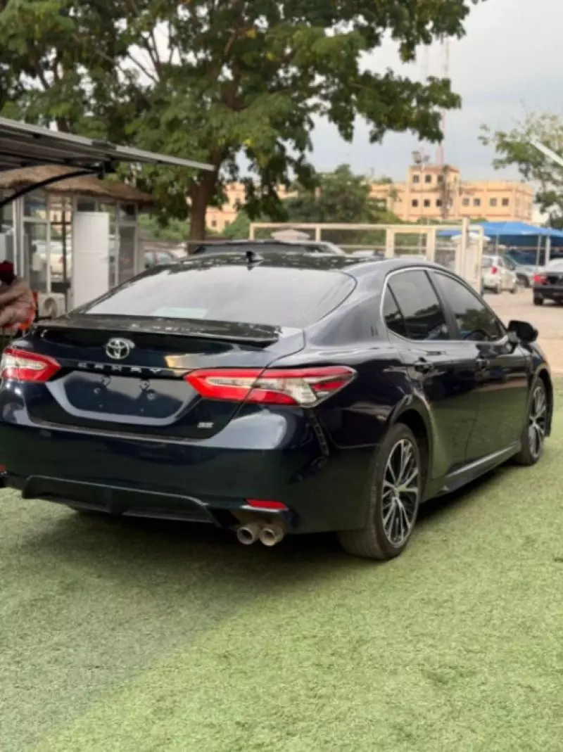 Toyota Camry   - 2019
