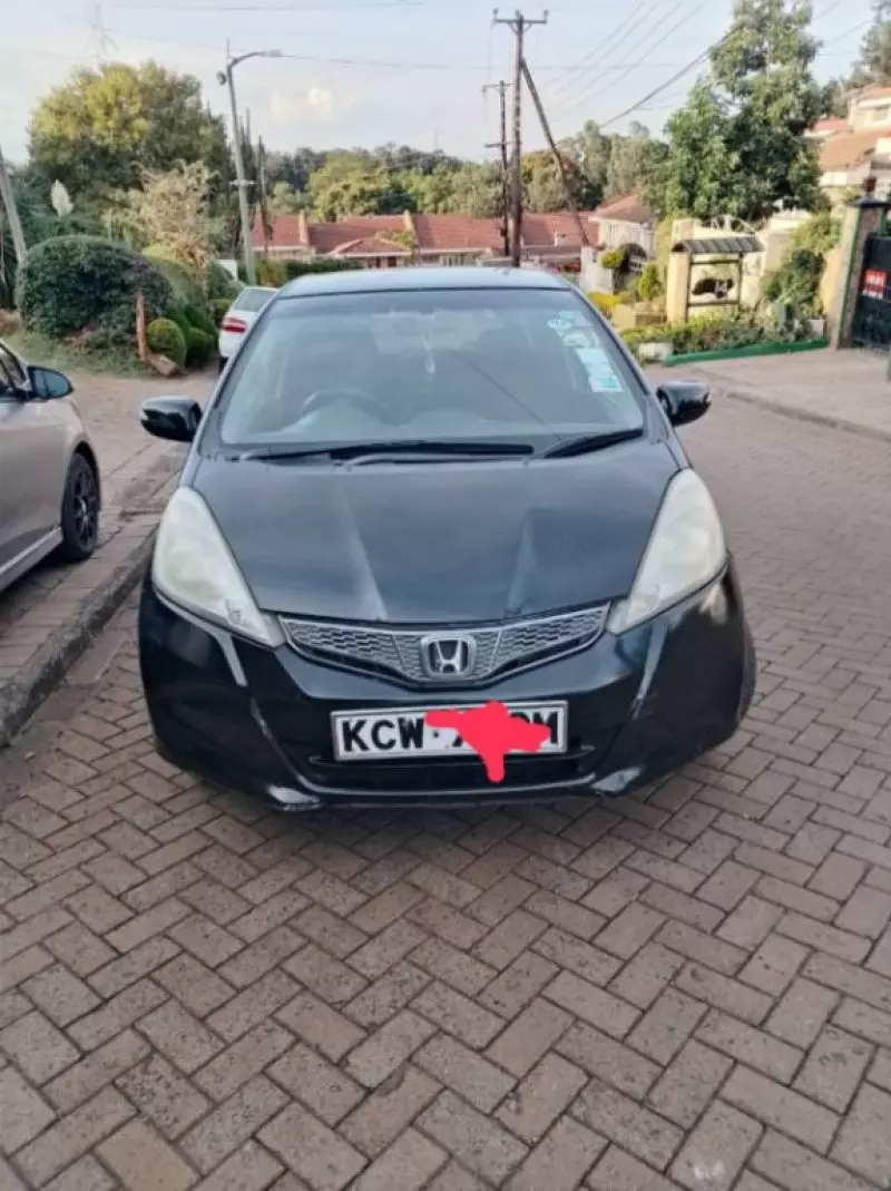 Honda Fit   - 2012