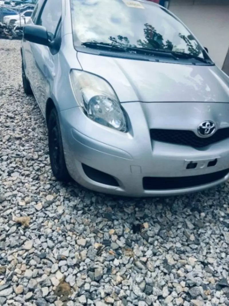 Toyota Yaris   - 2010