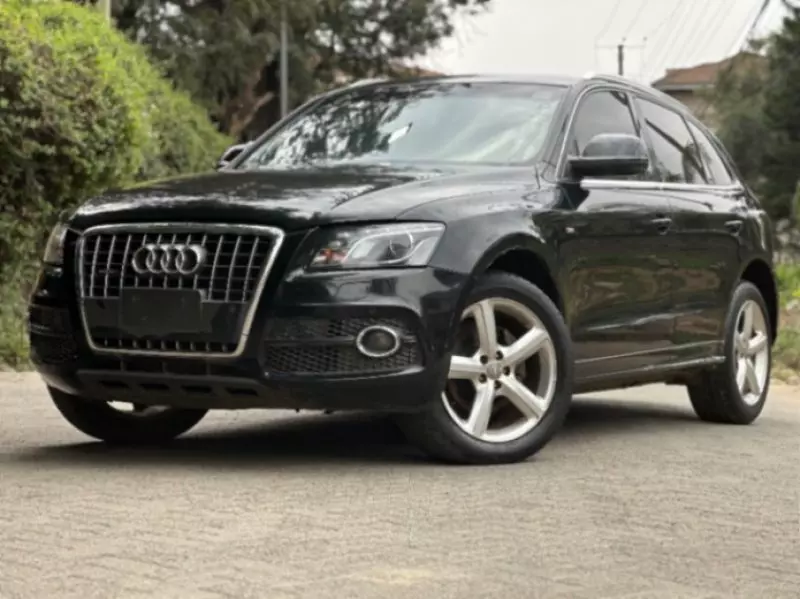 Audi Q5   - 2011