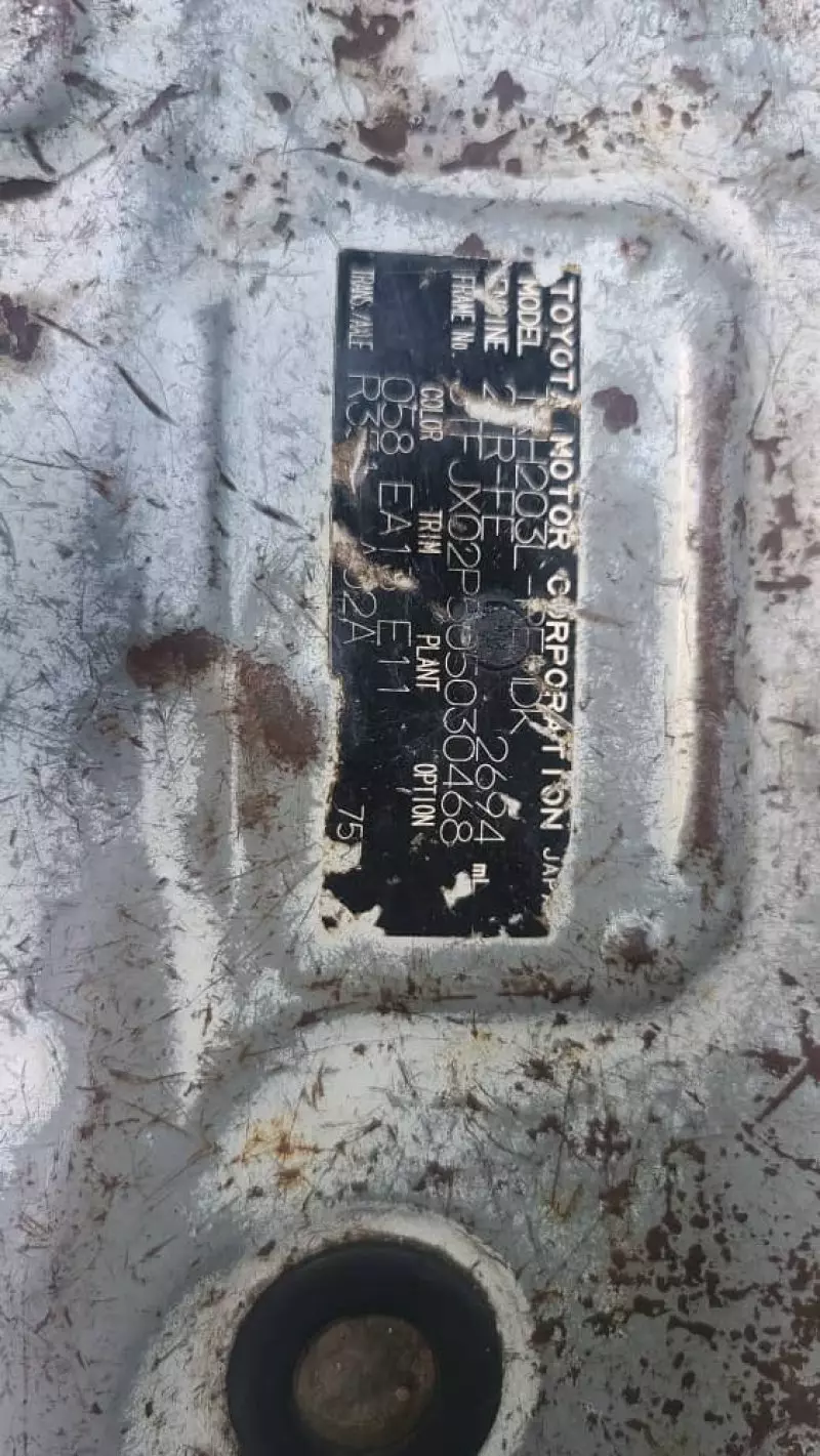 Toyota Hilux   - 2012