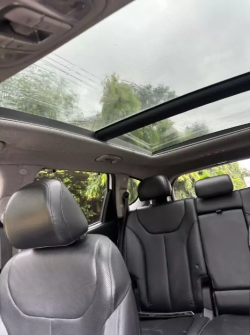 Hyundai Santa Fe   - 2019