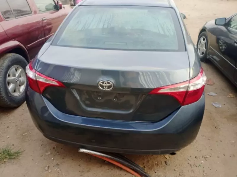 Toyota Corolla   - 2015