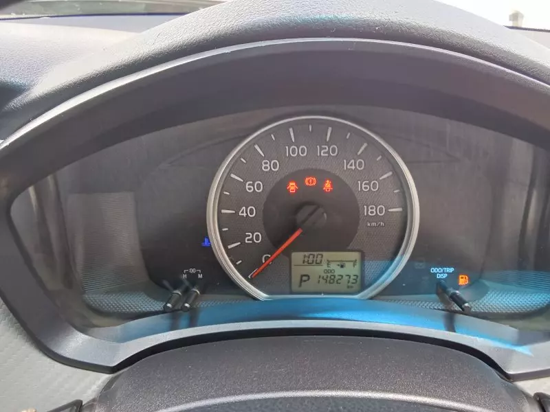 Toyota Axio    - 2014