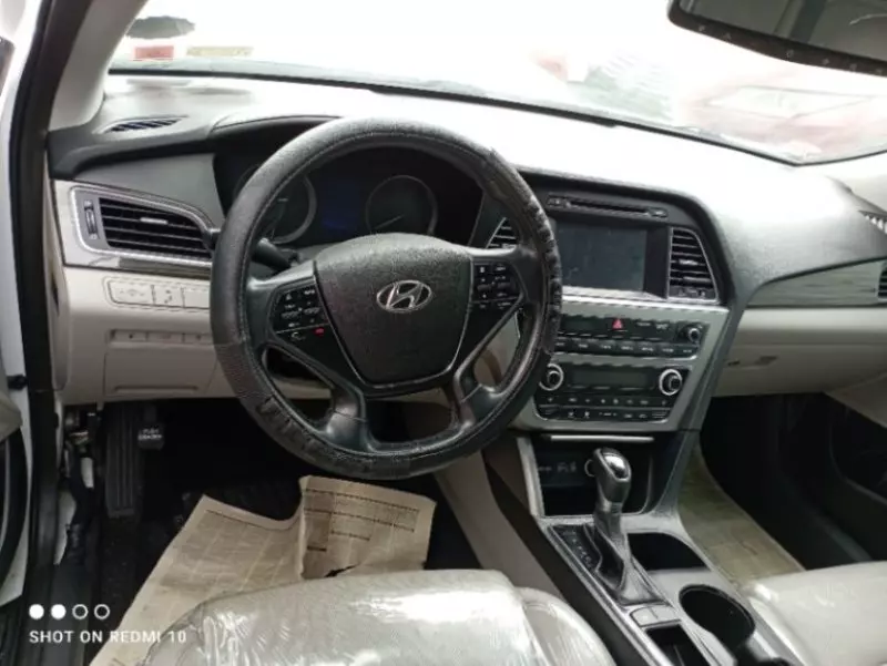 Hyundai Sonata   - 2015