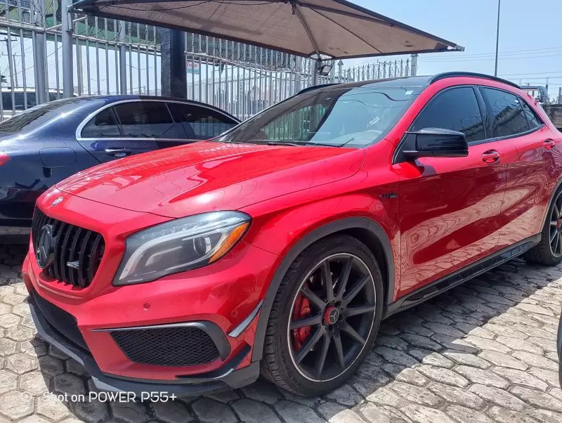 Mercedes-Benz GLA 45 AMG   - 2017