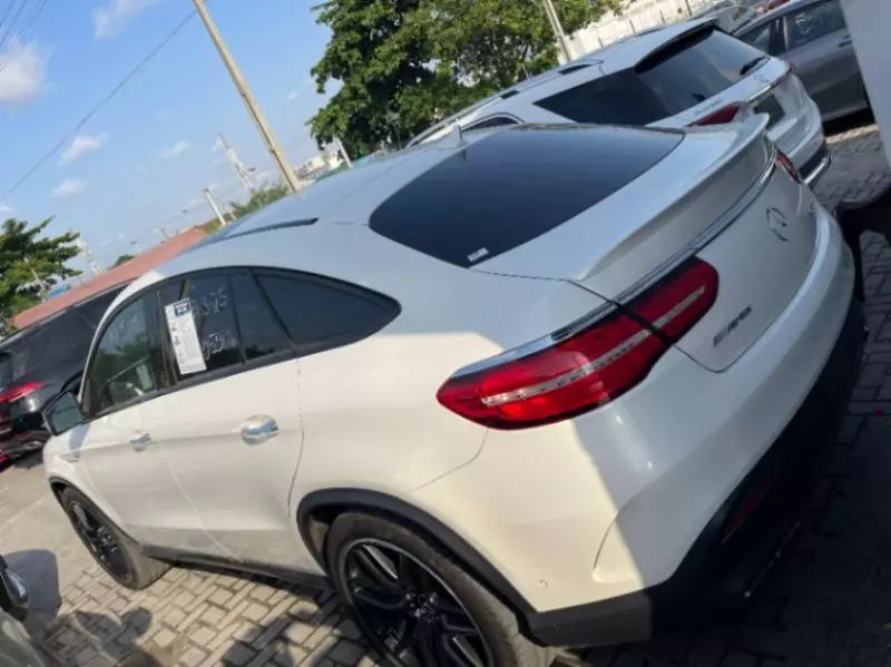 Mercedes-Benz GLE-Class   - 2017