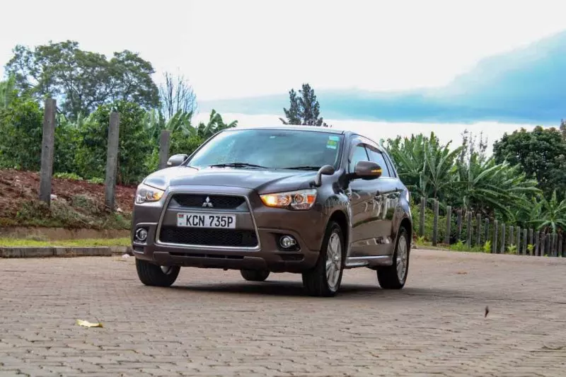 Mitsubishi RVR   - 2010