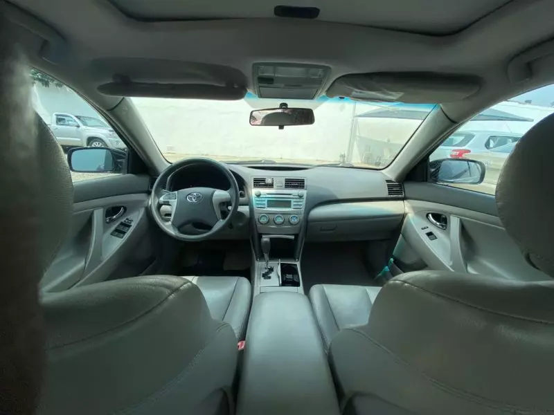 Toyota Camry   - 2008