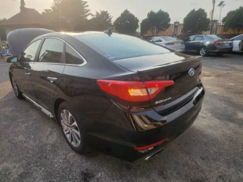 Hyundai Sonata - 2015
