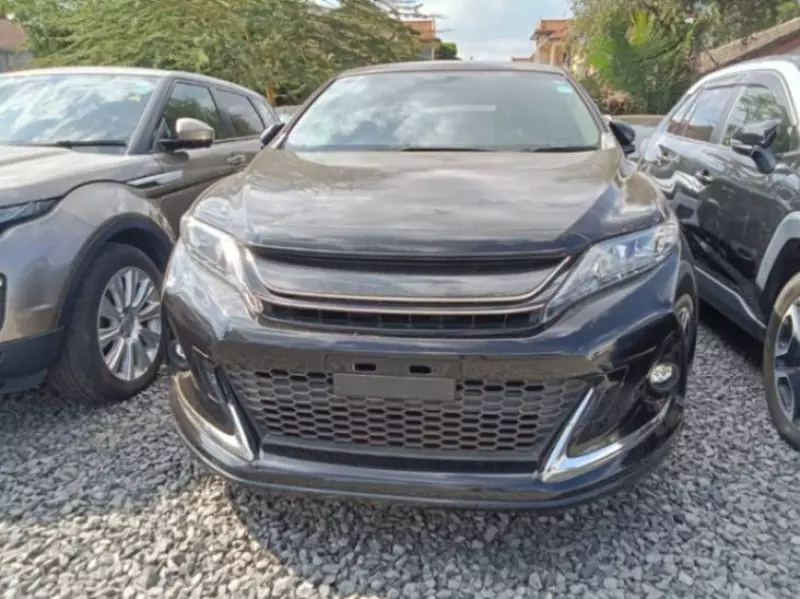 Toyota Harrier   - 2018