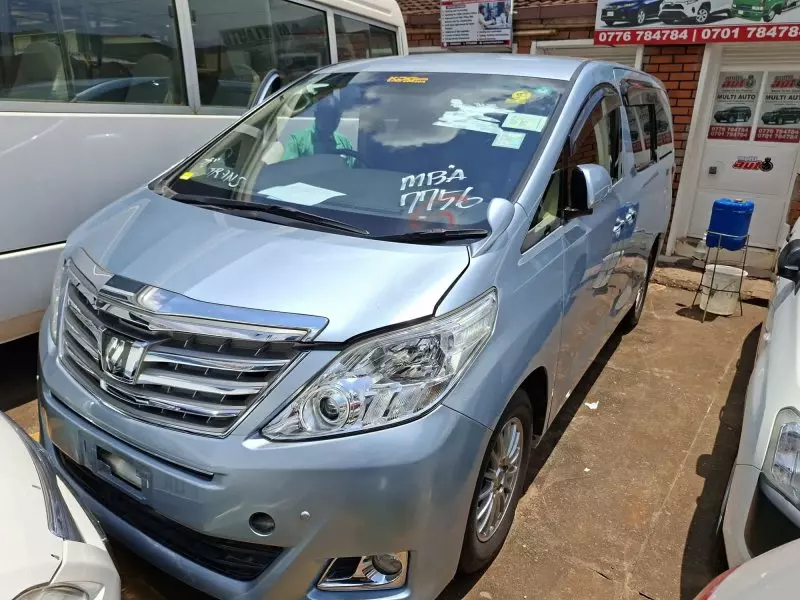 Toyota Alphard   - 2013