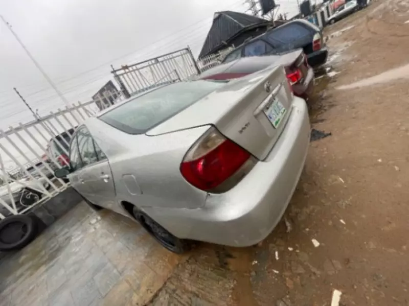 Toyota camry   - 2003