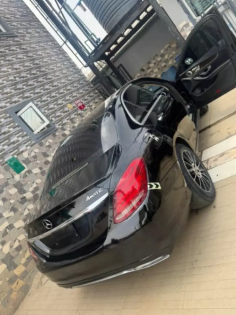 Mercedes-Benz C-Class   - 2015