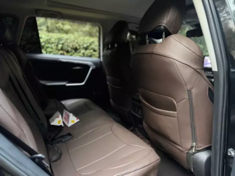 Toyota RAV 4   - 2019