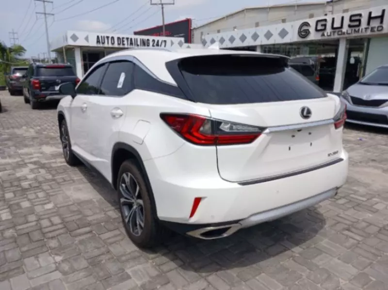 Lexus RX 350L   - 2017