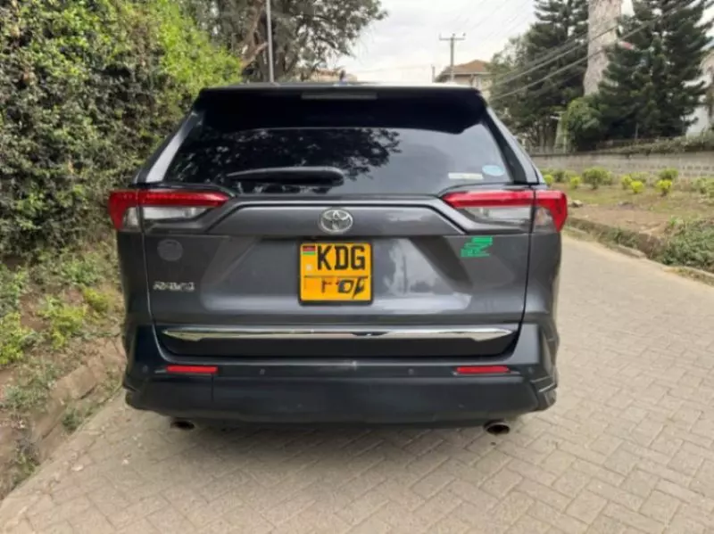 Toyota RAV 4   - 2019