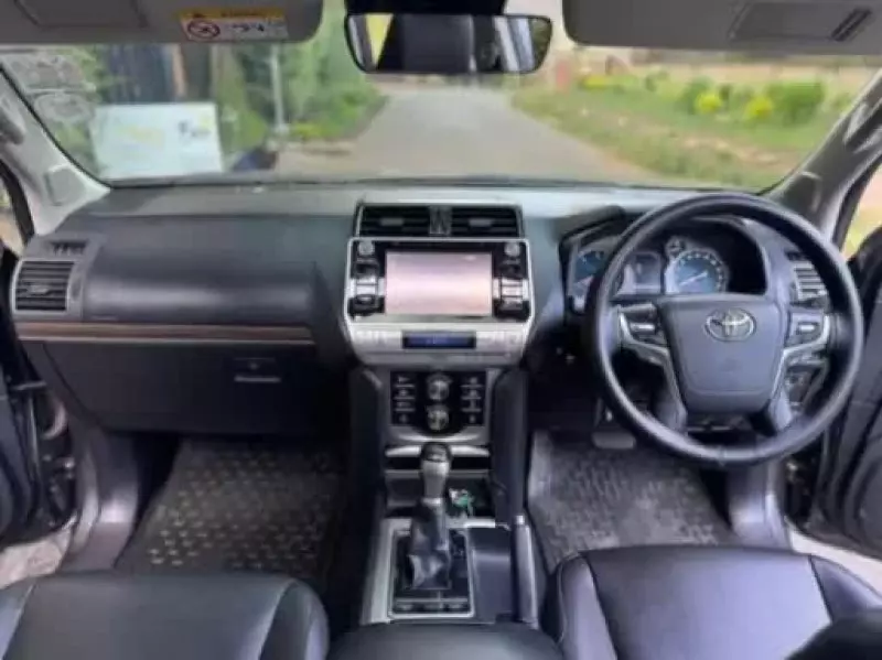 Toyota Land Cruiser Prado VX.L