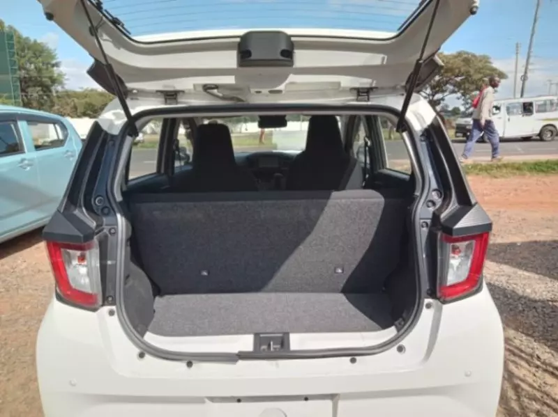 Daihatsu Mira    - 2018