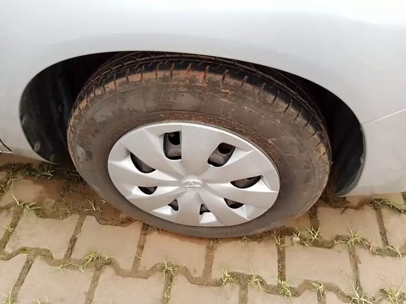 Toyota Succeed    - 2016