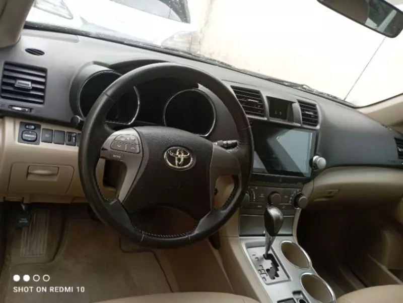 Toyota Highlander   - 2009