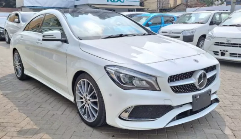Mercedes-Benz CLA 180   - 2018