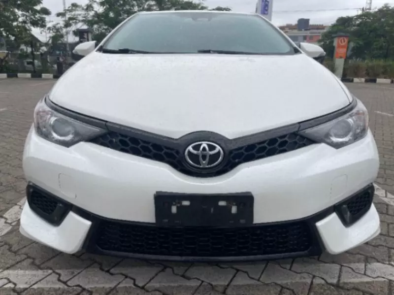 Toyota Corolla   - 2018