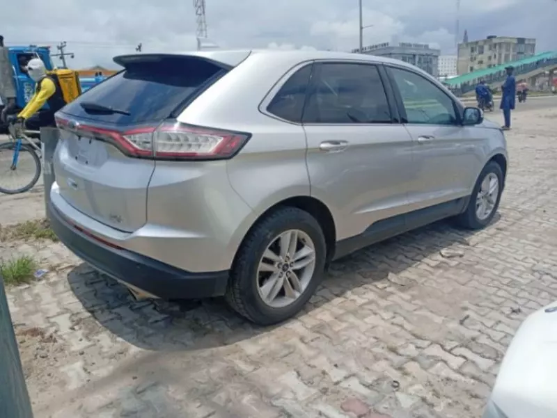 Ford Edge   - 2016