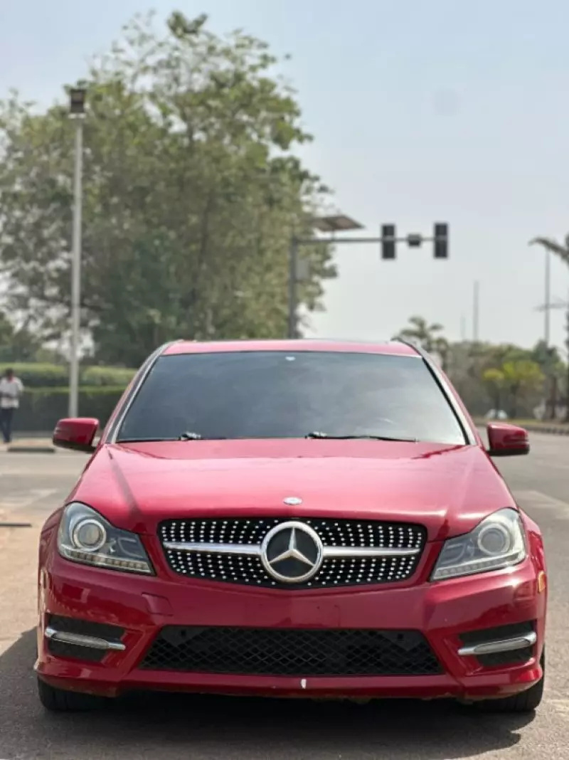 Mercedes-Benz C 300