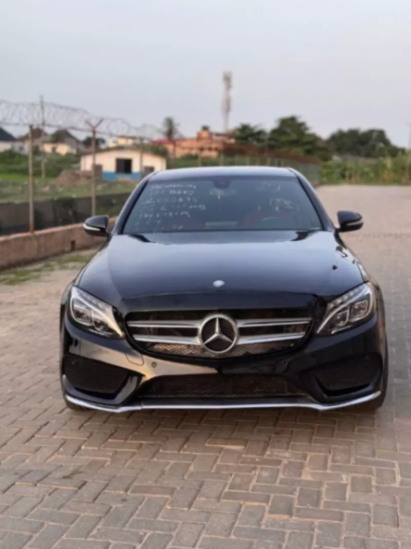 Mercedes-Benz C400   - 2015