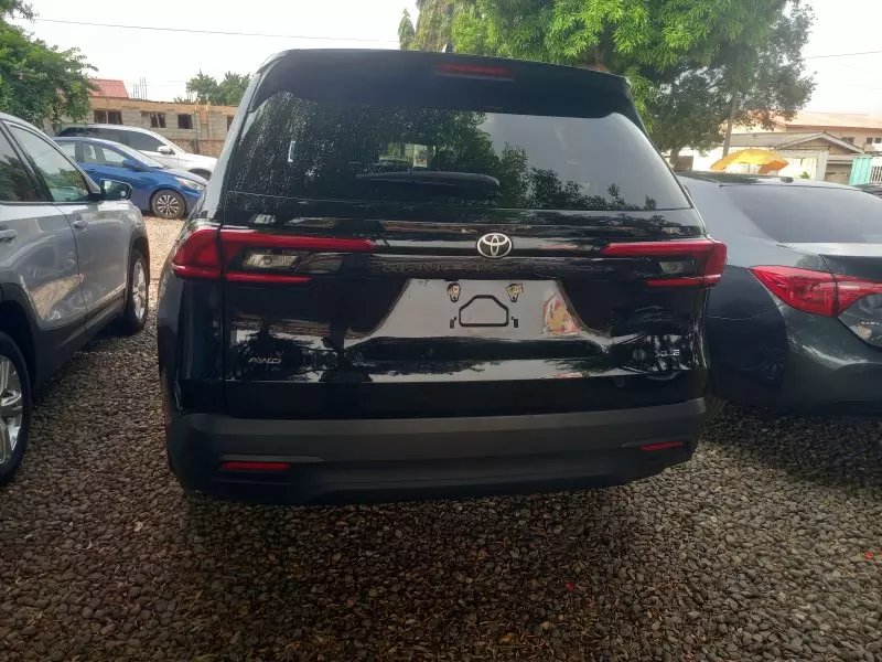 Toyota Grand Highlander   - 2024