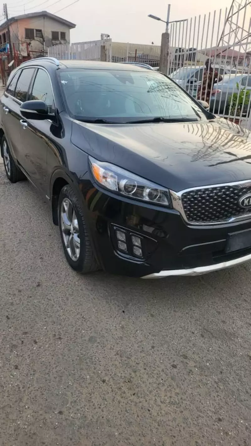 KIA Sorento   - 2016