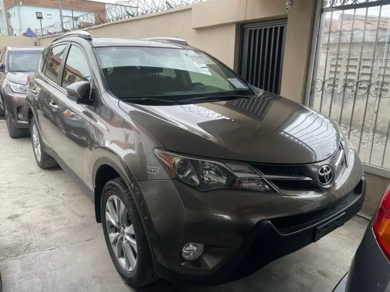 Toyota RAV 4   - 2014