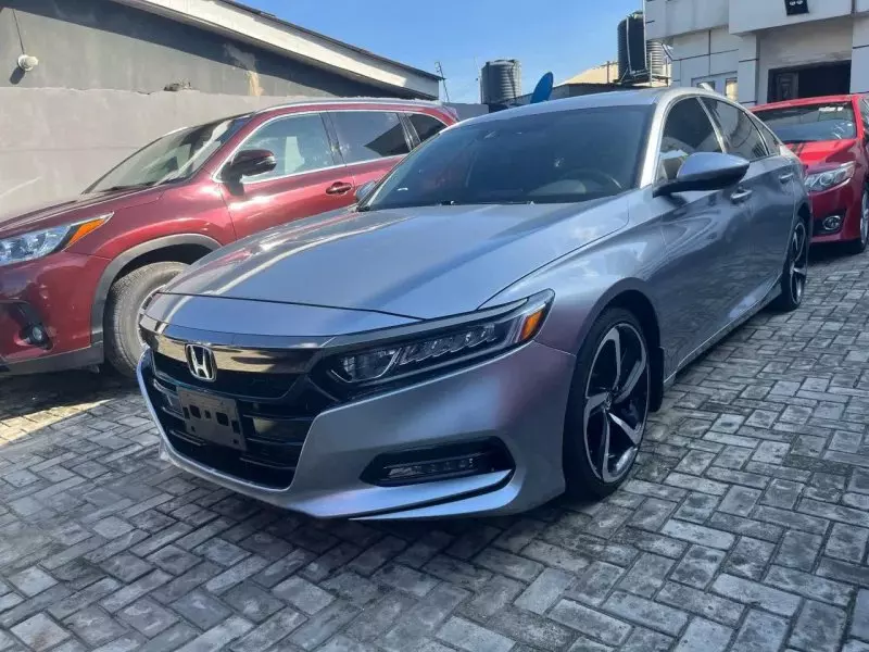 Honda Accord   - 2018