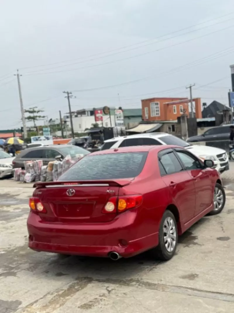 Toyota Corolla - 2009