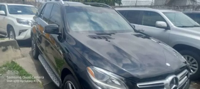 Mercedes-Benz GLE 350   - 2016