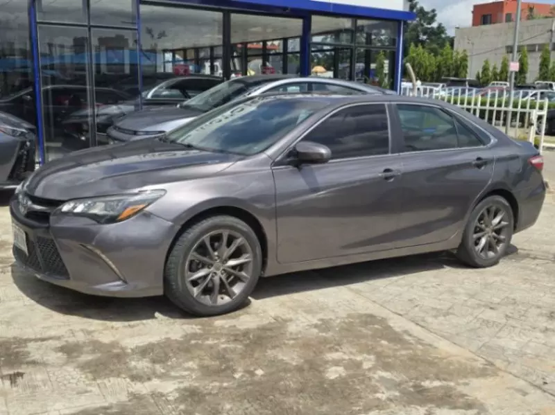 Toyota Camry   - 2015